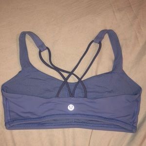 Periwinkle lululemon sports bra size 4